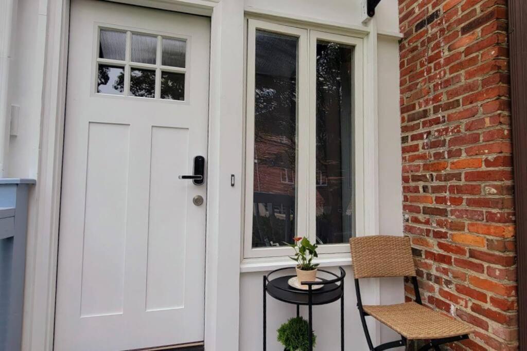 Unique & Peaceful Boston Home Ngoại thất bức ảnh